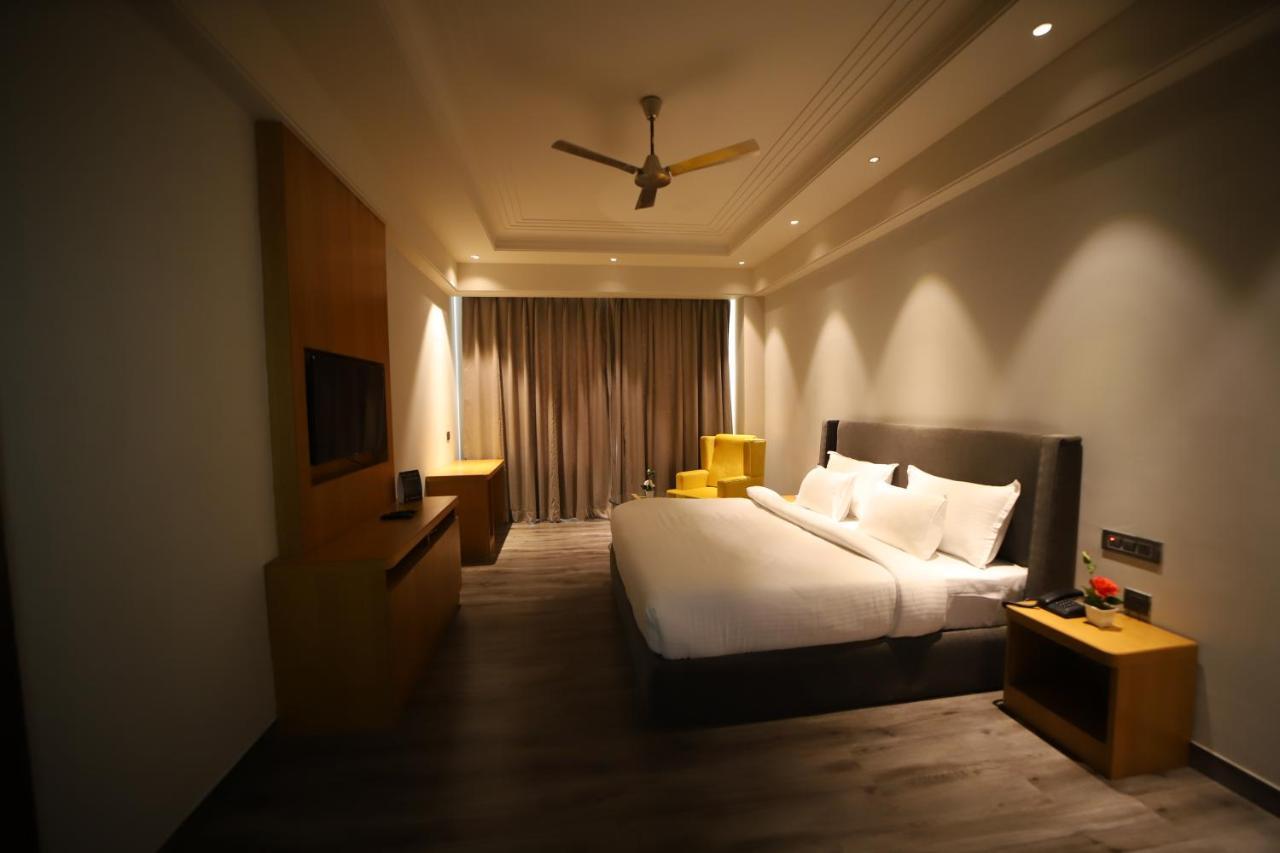 Hotel Abha Grand Алигарх Экстерьер фото