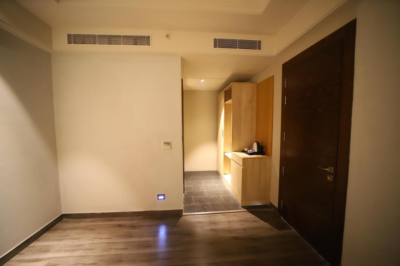 Hotel Abha Grand Алигарх Экстерьер фото