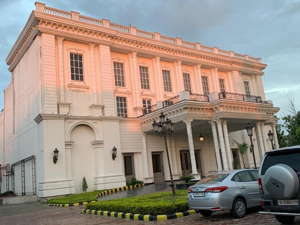 Hotel Abha Grand Алигарх Экстерьер фото